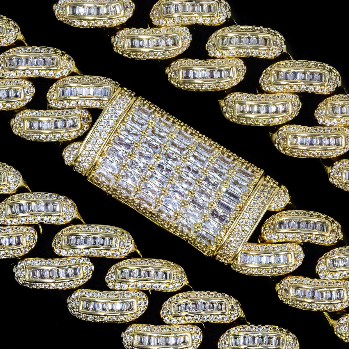 Baguette Cuban Link Bracelet in Yellow Gold - 18mm