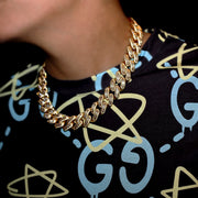 Baguette Cuban Link Chain in Yellow Gold - 18mm