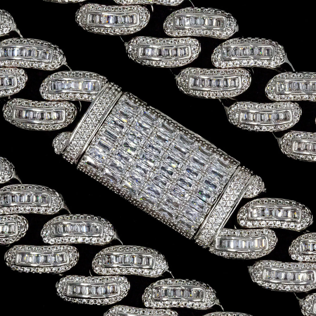 Baguette Cuban Link Bracelet in White Gold - 18mm