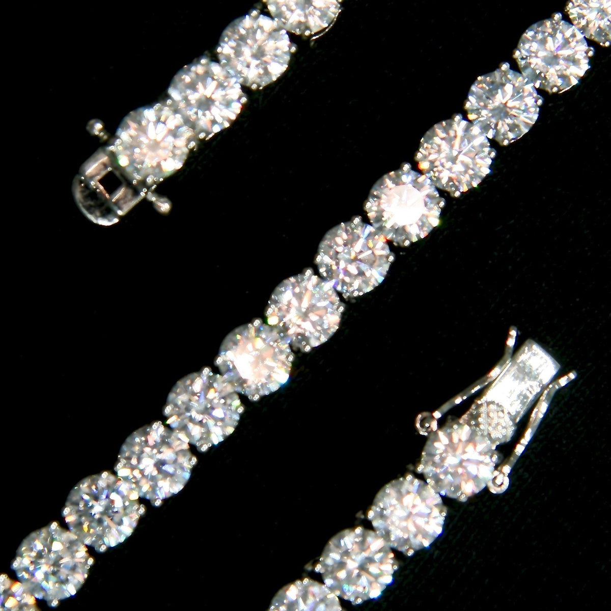 Tennis Bracelet in White Gold - 6mm