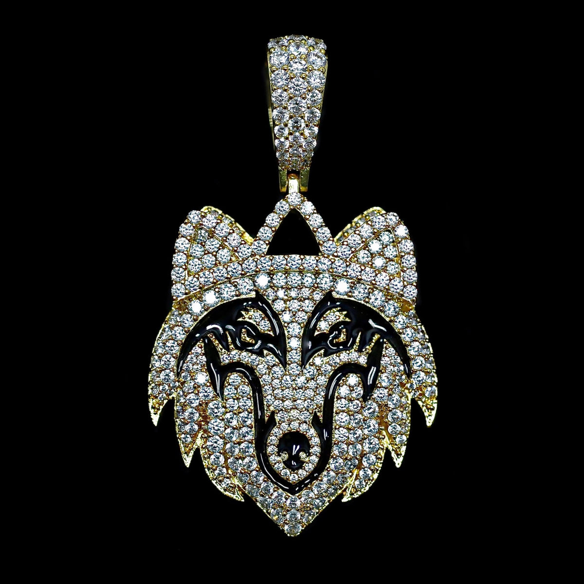Iced Wolf Pendant in Yellow Gold